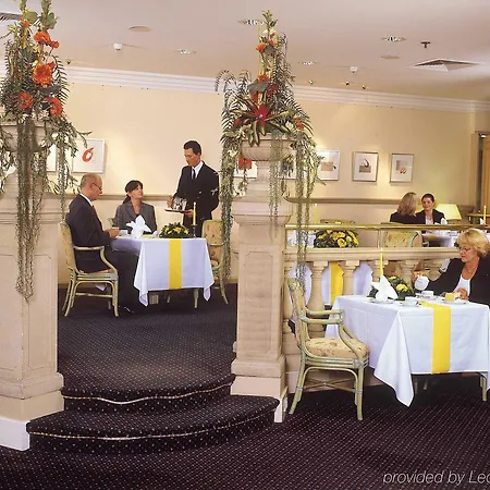 Maritim Grand Готель