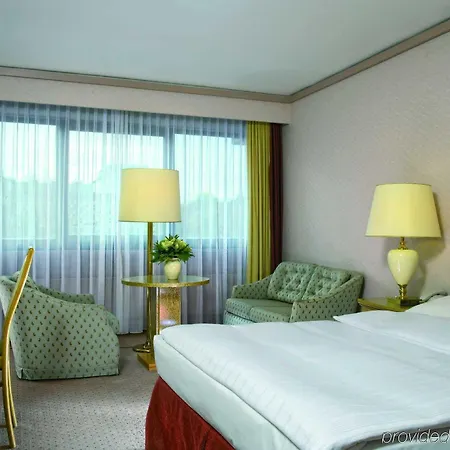 Maritim Grand Готель