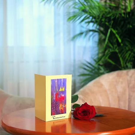 Готель Maritim Grand
