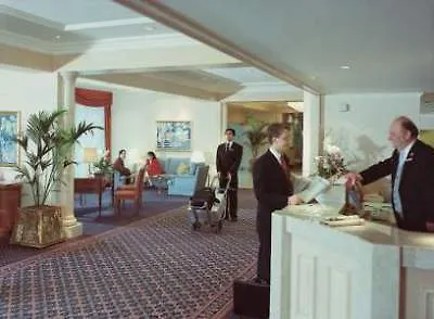 Maritim Grand Готель